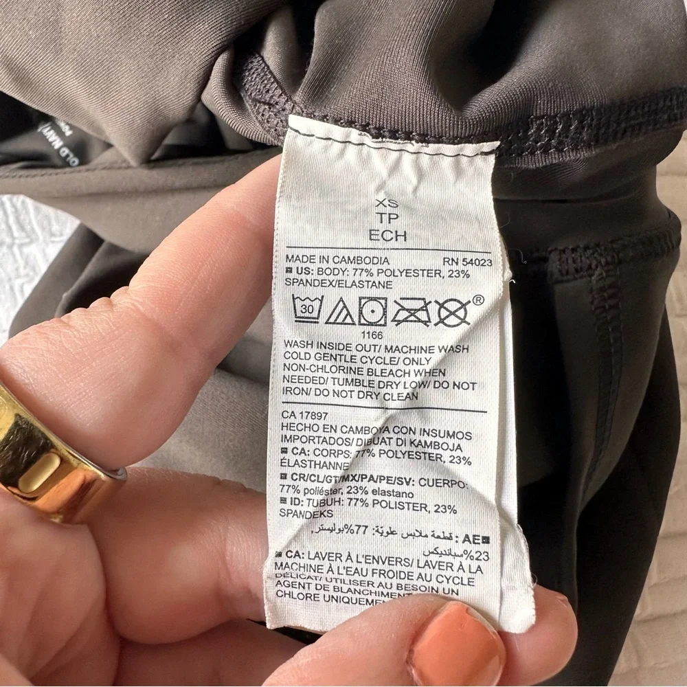 Old Navy Active (XS) Powersoft High Rise Tapered Legging w Pockets- Charcoal - Picture 9 of 11